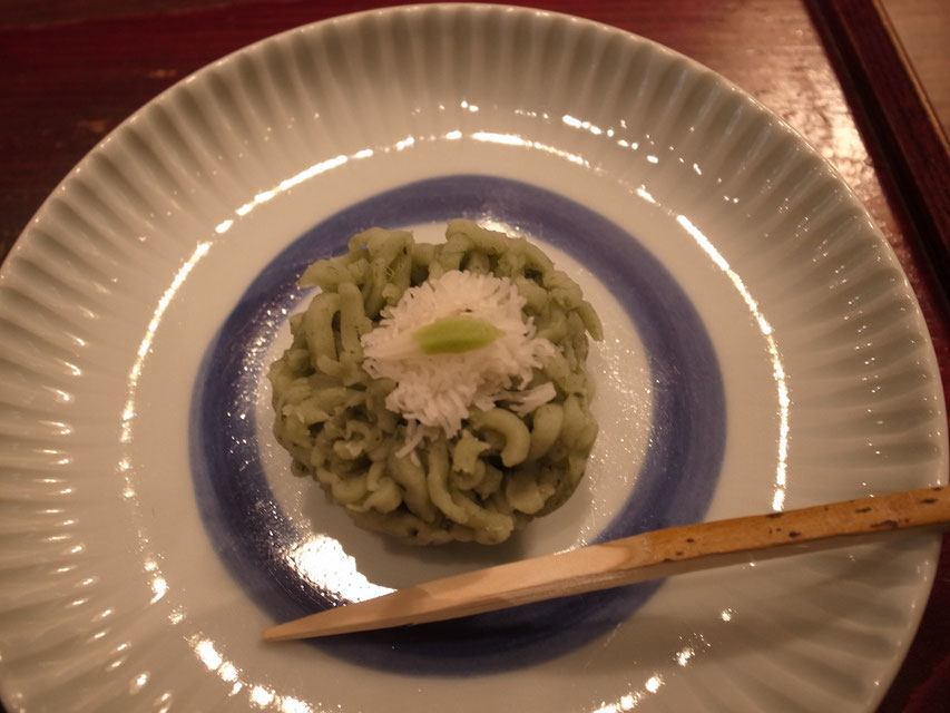 Hanada -cafe and pottery shop in Tokyo 東京の老舗陶器店!花田