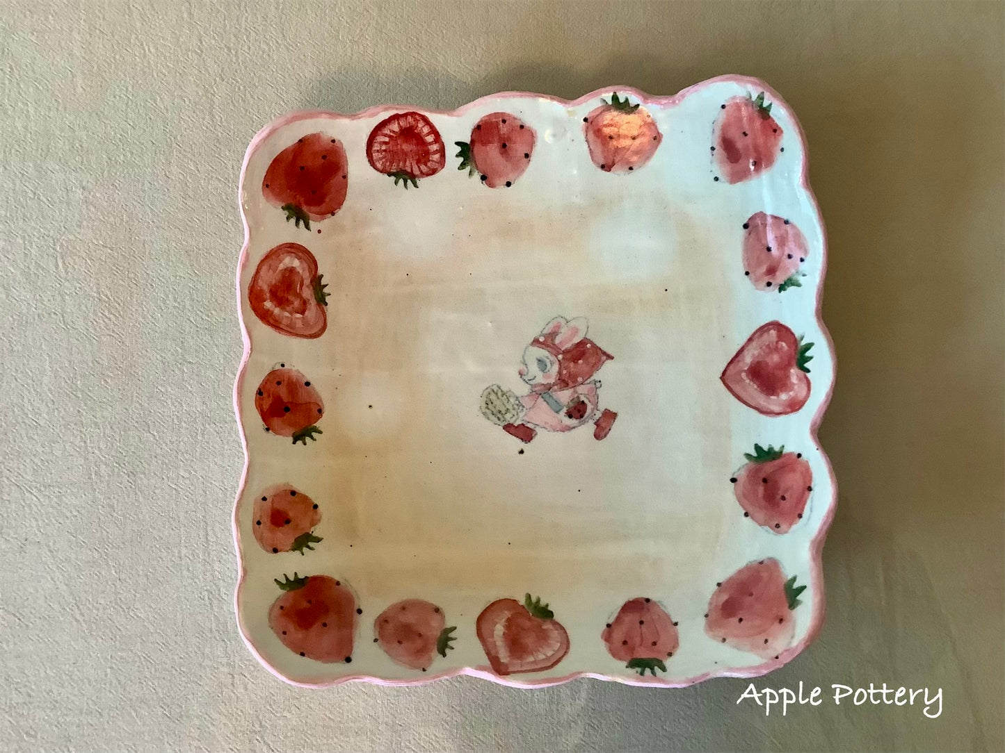 Asako Yamaguchi's plate 21*21*4.5cm