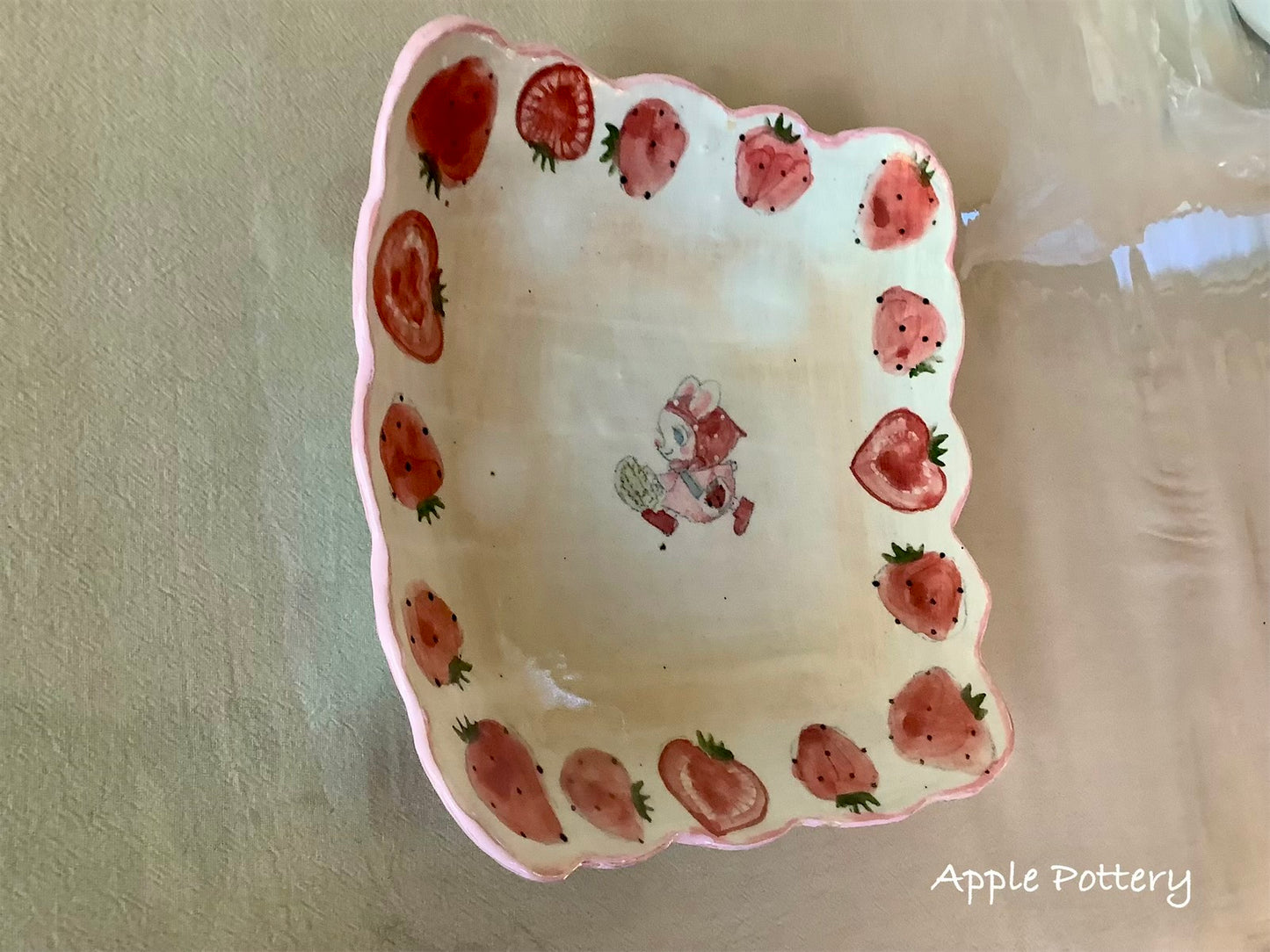 Asako Yamaguchi's plate 21*21*4.5cm