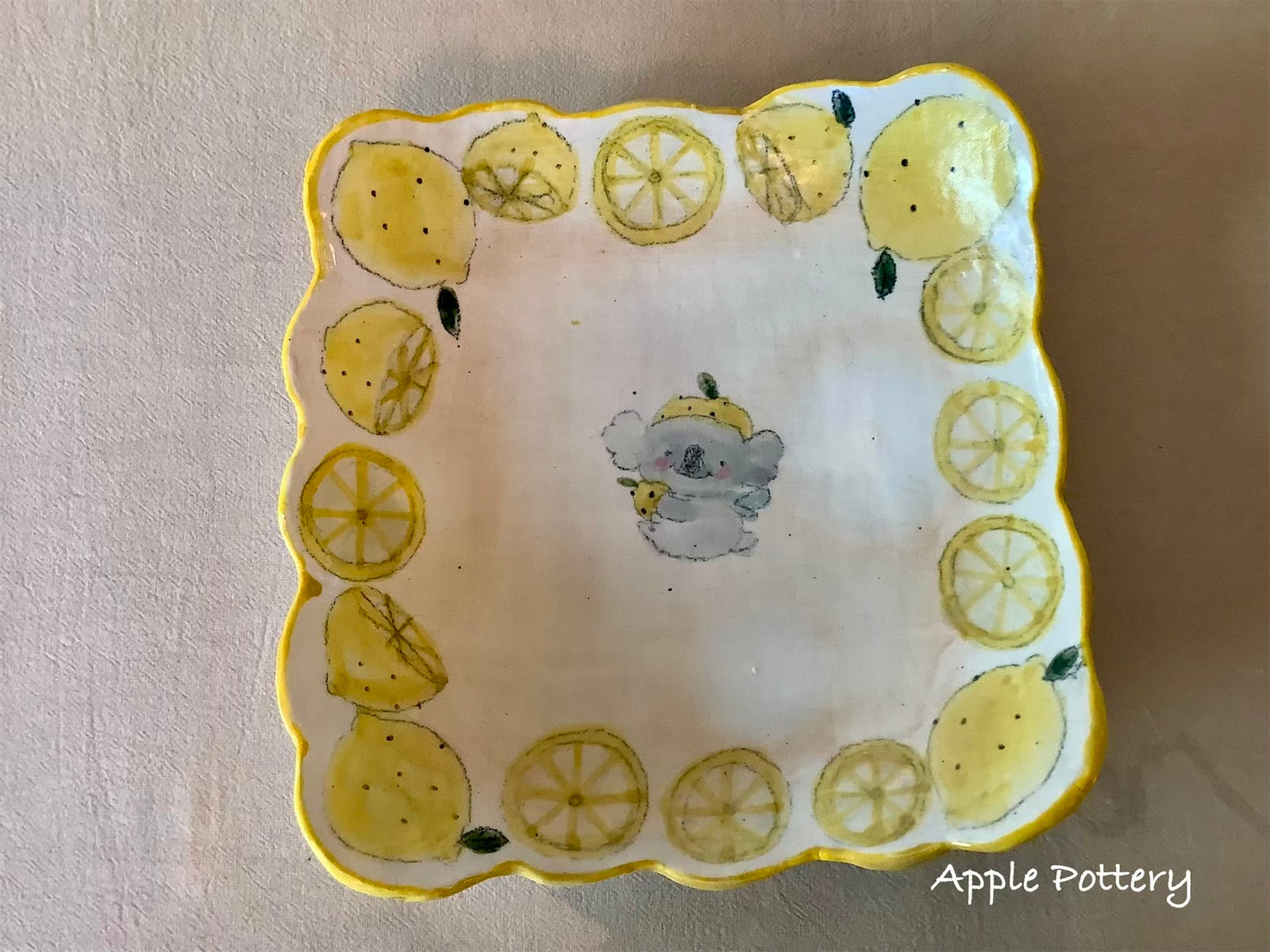Asako Yamaguchi's plate 21*21*5.3cm