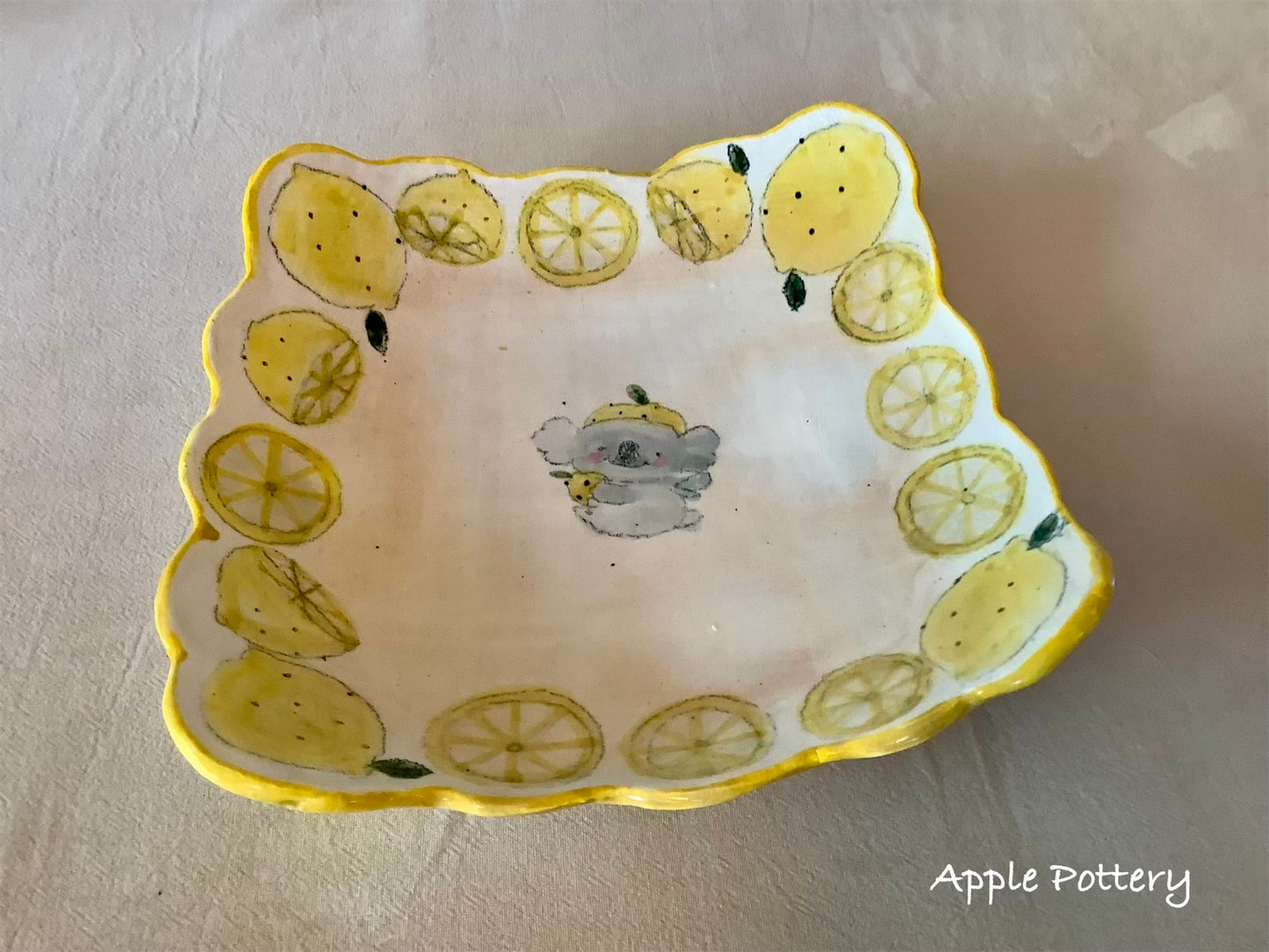 Asako Yamaguchi's plate 21*21*5.3cm