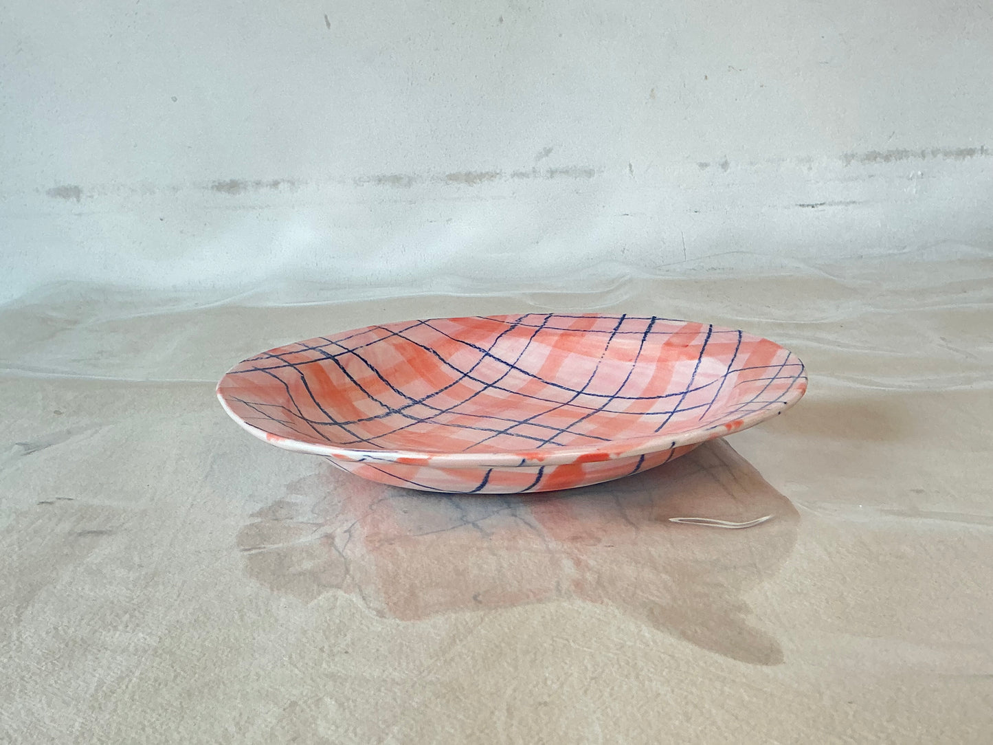 HITOMI KAKU's plate 24*24*3.5cm