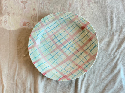 HITOMI KAKU's plate 24*24*3.5cm