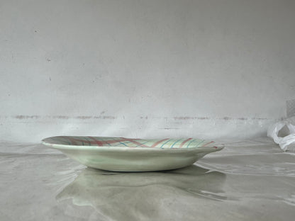 HITOMI KAKU's plate 24*24*3.5cm