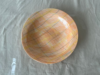 HITOMI KAKU's plate 24*24*3.5cm
