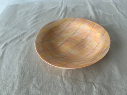 HITOMI KAKU's plate 24*24*3.5cm