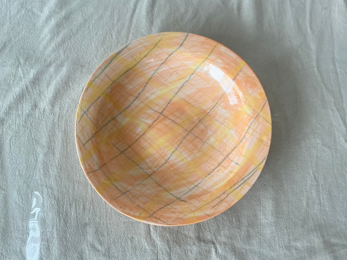 HITOMI KAKU's plate 24*24*3.5cm