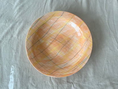HITOMI KAKU's plate 24*24*3.5cm