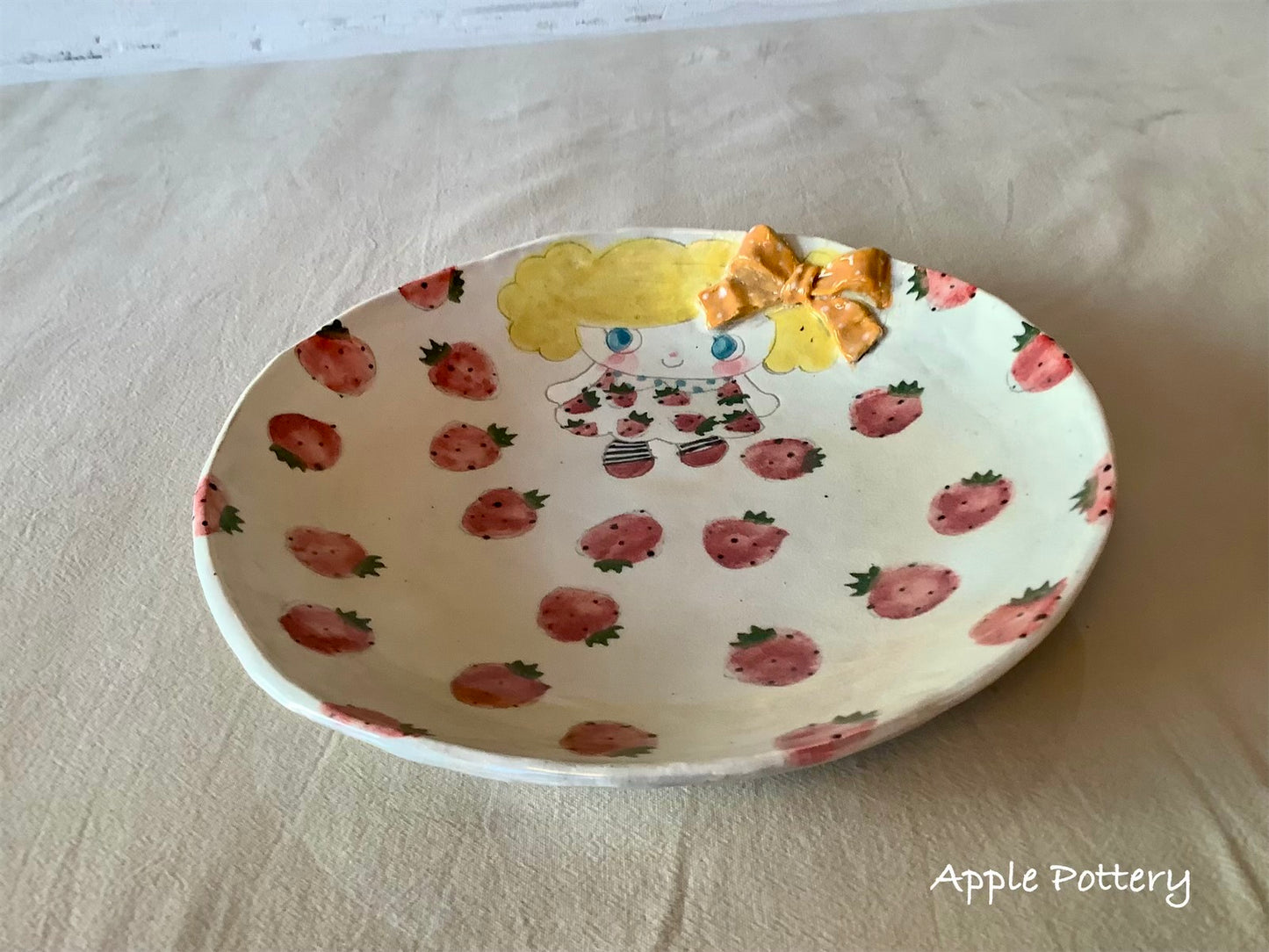 Asako Yamaguchi's plate 22.3*22.5*3.5cm