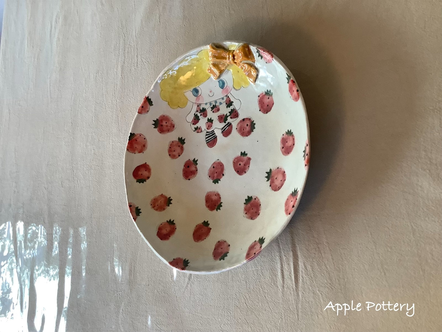 Asako Yamaguchi's plate 22.3*22.5*3.5cm